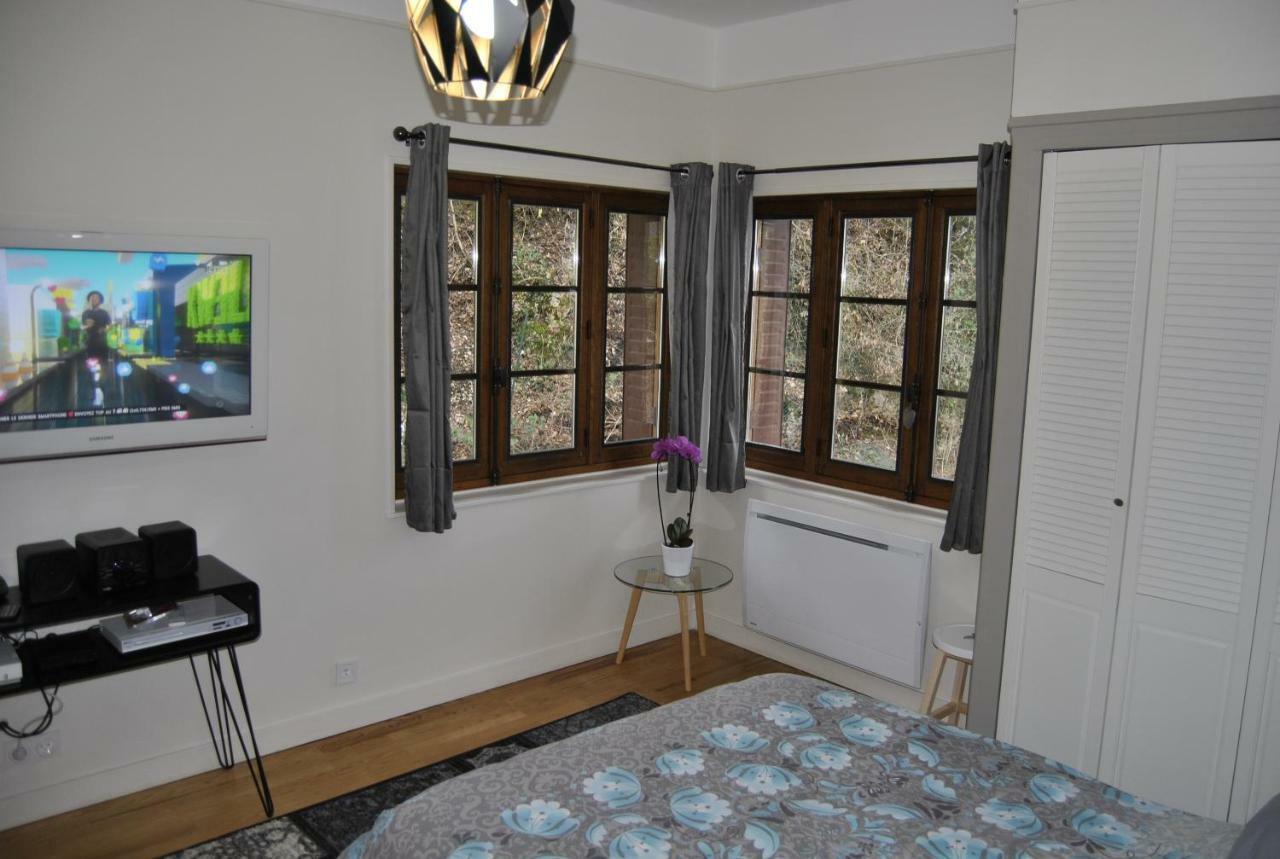 Studio Blue Apartment Aix-les-Bains Bagian luar foto